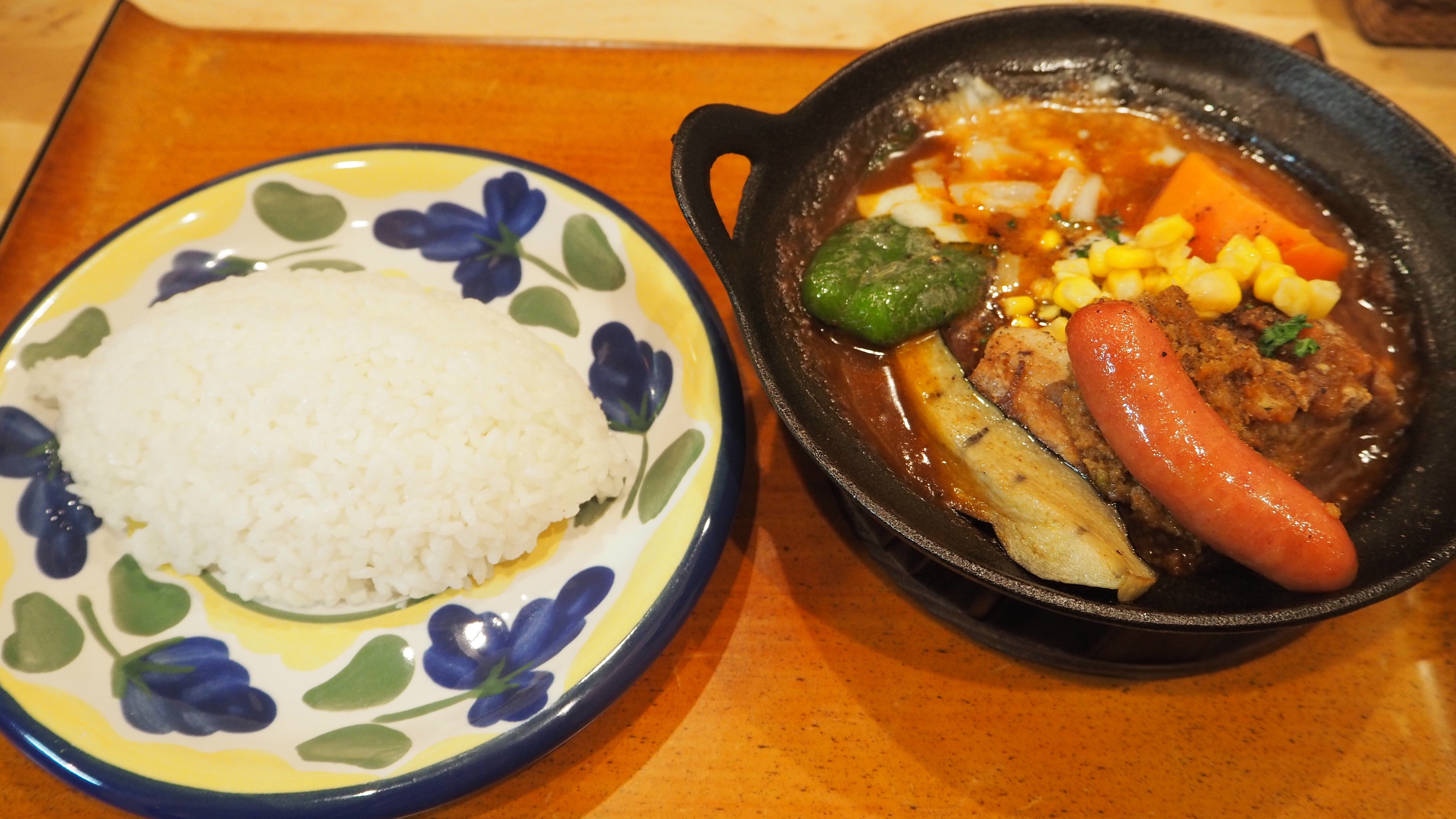 銀座カリヒオのカレーは何が違う？人気メニューの評判とランチ混雑の真相を徹底解剖