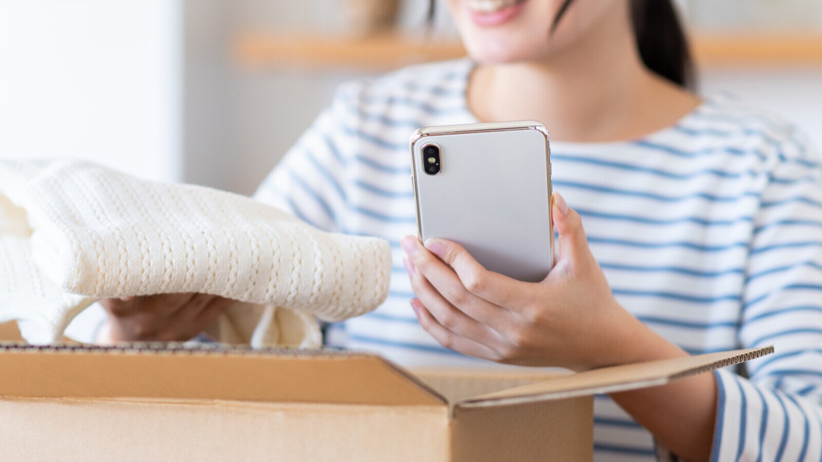 メルカリで「出品時に書いてはいけないこと」 購入希望者の気持ちを