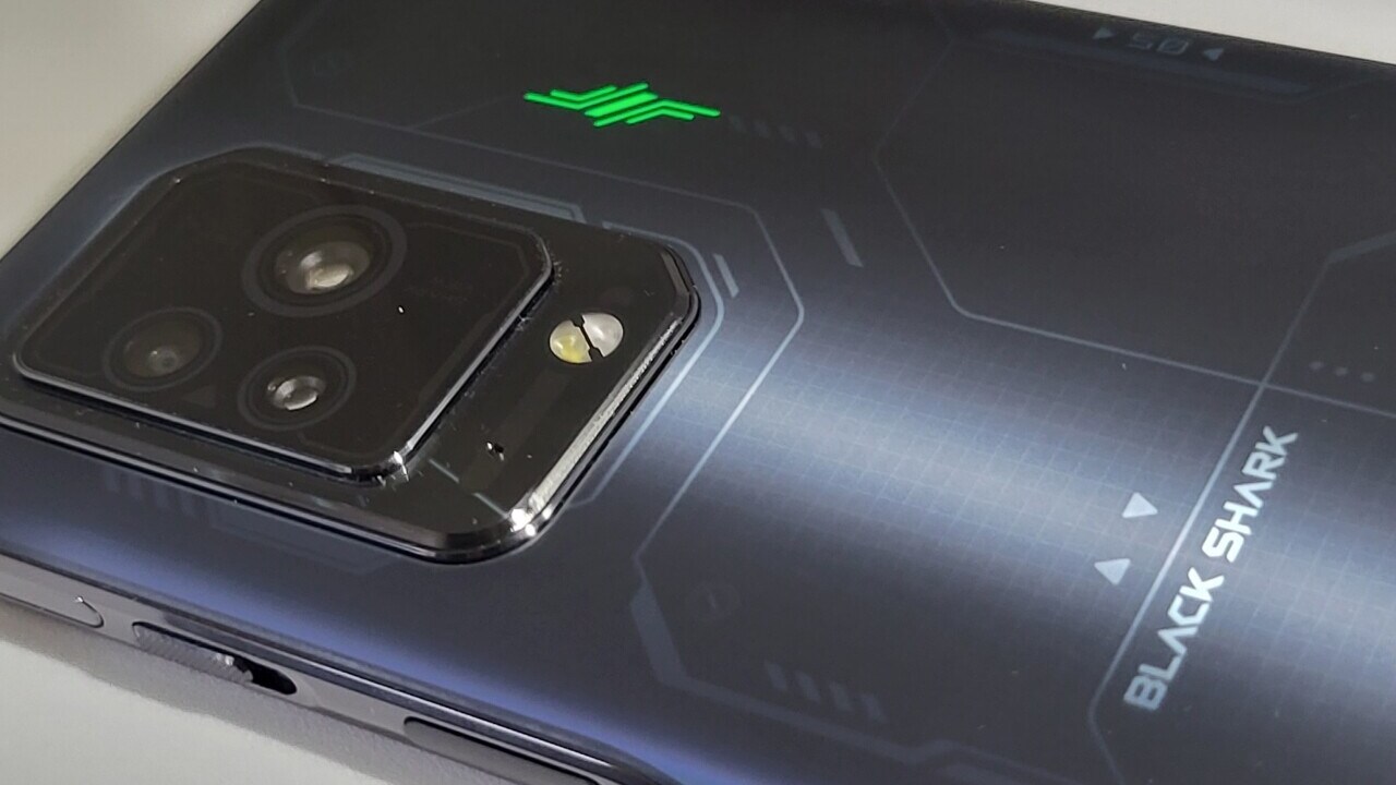 ゲーミングスマホ「Black Shark 5 Pro」レビュー！ ハイエンドモデルに