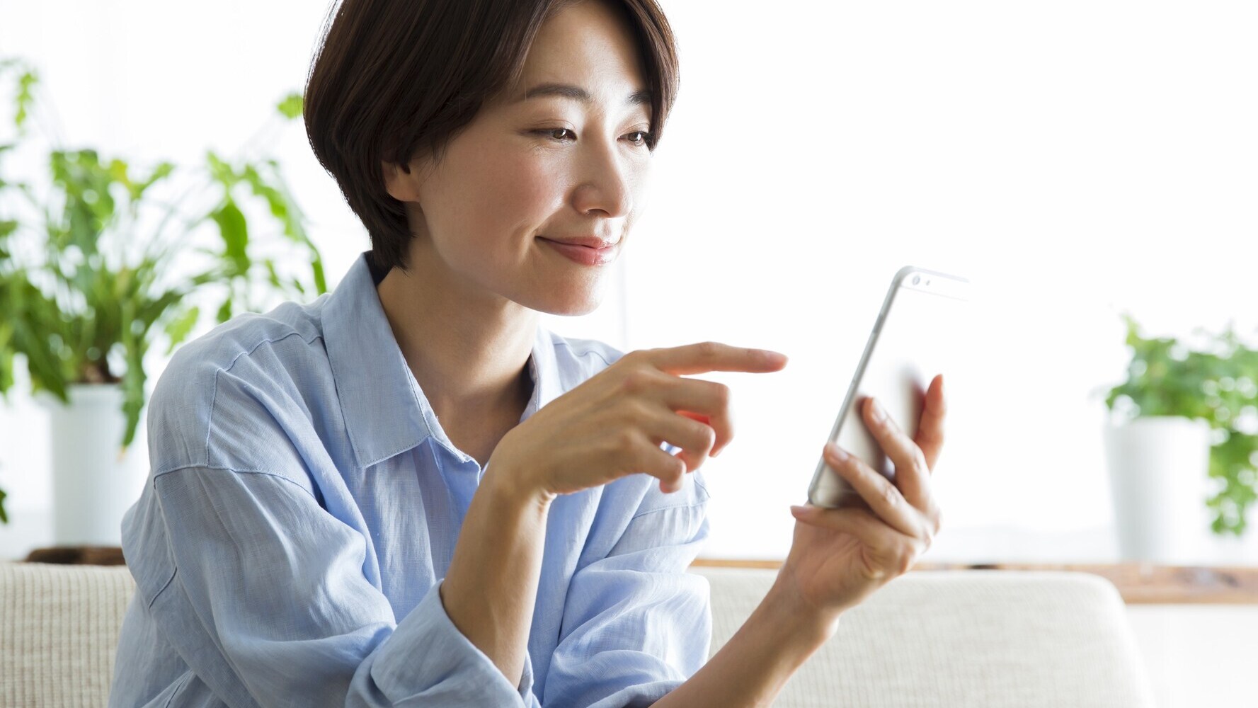 「投資は怖かったけど、YouTubeを見たら手軽そうだった」48歳女性、月2万円のオルカン積立3カ月 [マネーtips！お金持ちになるための365日] All About